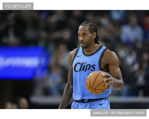 伦纳德中路转身上篮命中，快船把胜利握在手中